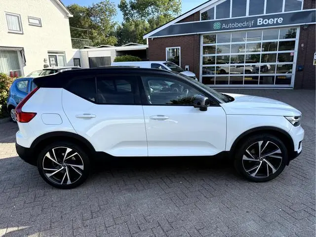Volvo XC40 2.0 T5 AWD R-Design Intro Edition 20''Lmv, Panoramadak, Trekhaak