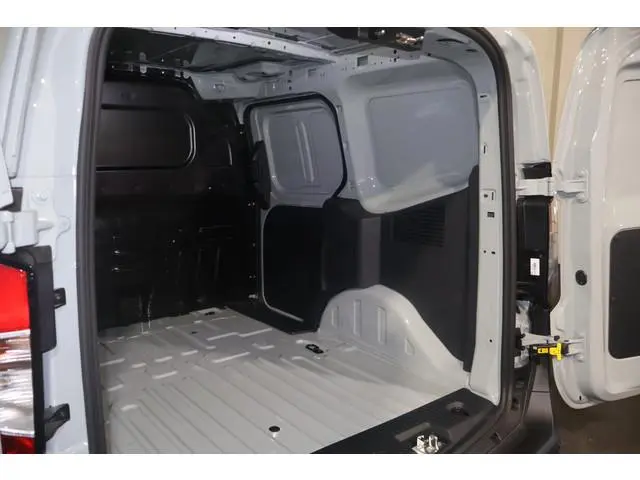 Ford E-Transit Courier