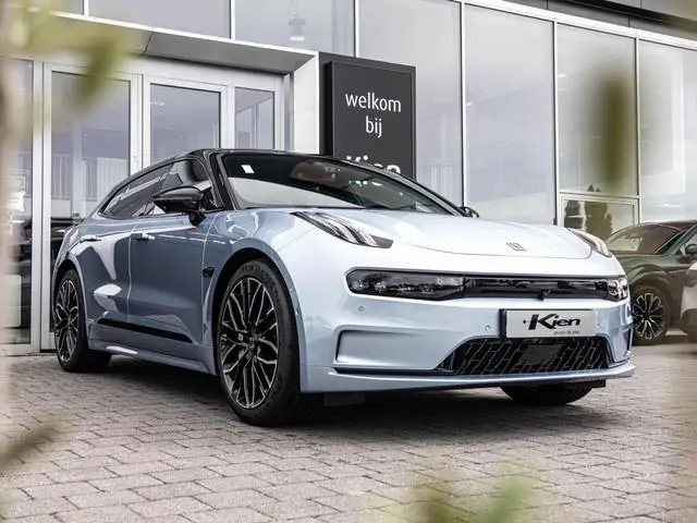 Zeekr 001