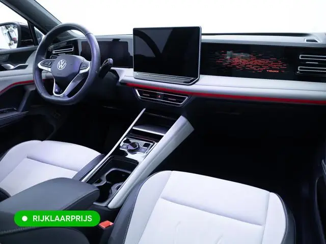 Volkswagen Tiguan 1.5 eHybrid Elegance Business 204 PK |  Panodak | Elec. Trekhaak | Stoel- & Stuurv...