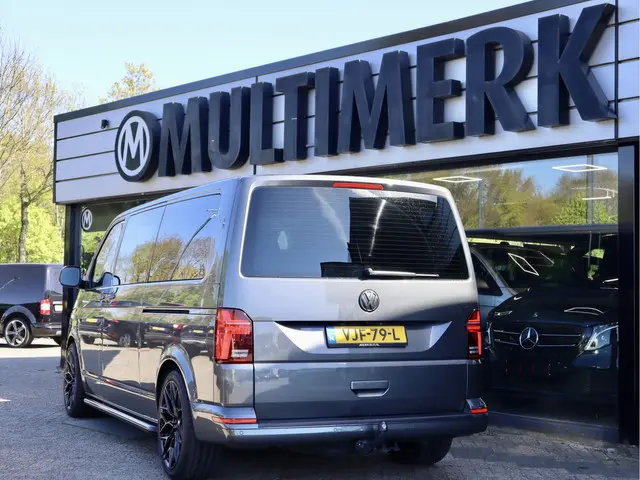 Volkswagen Transporter 2.0 TDI 150PK DSG LUXE DUBBELE CABINE