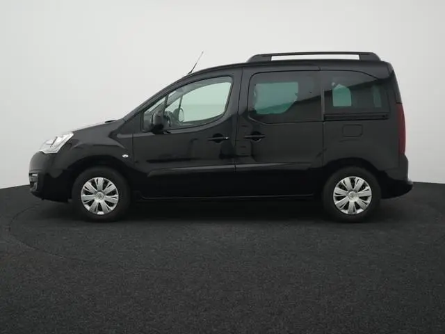Peugeot Partner Tepee 1.2 PureTech Active 6-2018 • 81 kW / 110 PK • Benzine • Handgeschakeld • Trekh...