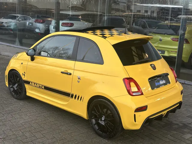 Fiat 500 1.4 T-Jet Abarth PISTA | SABELT | Panorama | BEATS | Carplay | Monza Interesse in een bezic...