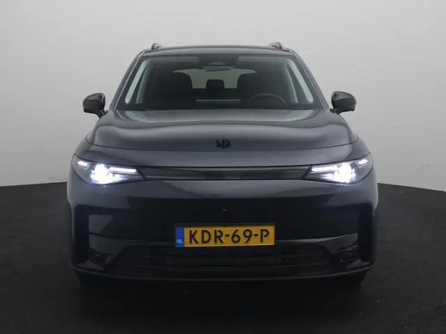 Leapmotor C10 Design REEV 28.4 kWh | LAGE KM STAND | DIRECT RIJDEN ! |