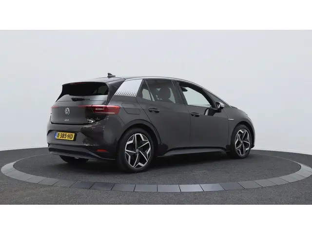Volkswagen ID.3 First Plus 58 kWh | Stoelverwarming | Stuurverwarming |