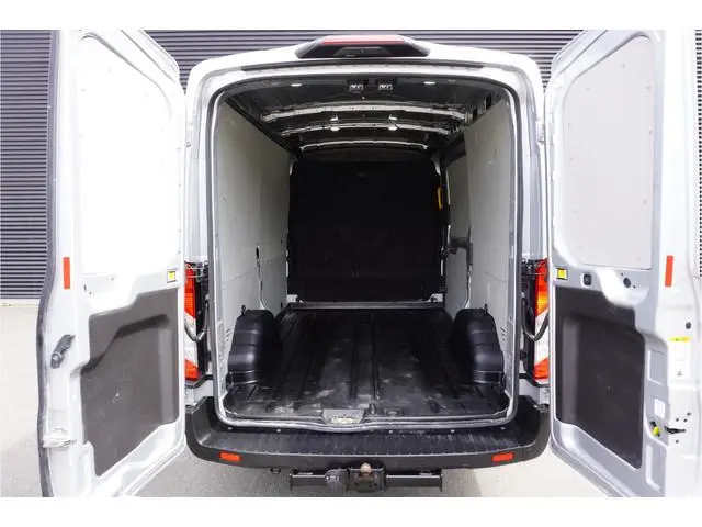 Ford Transit L2H2 Trend Apple Carplay Camera Trekhaak Cruise control 3-Zits