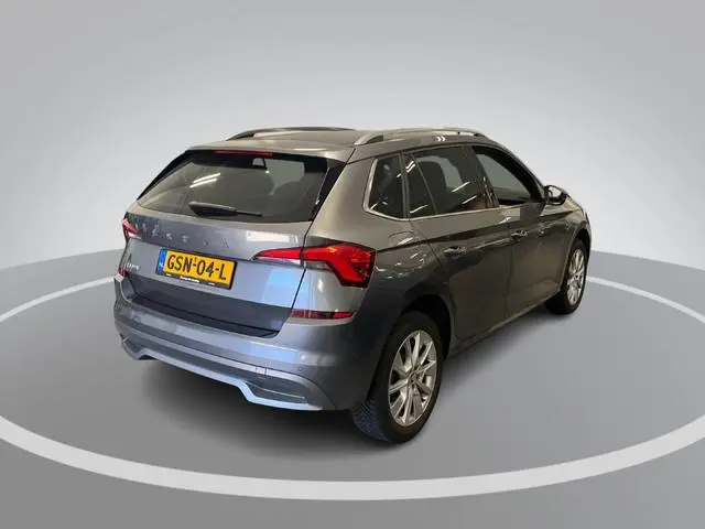 Skoda Kamiq 1.0 TSI 110pk DSG Business Edition · Camera · Trekhaak · Panoramadak · Apple/Android Car...