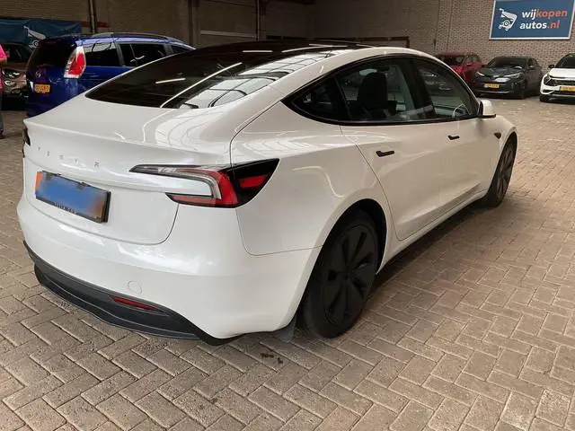 Tesla Model 3 RWD 60 kWh