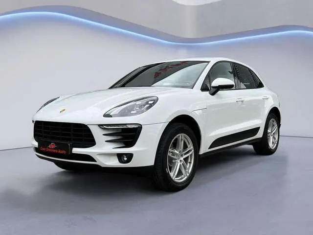 Porsche Macan 2.0 /Keyless/Stoel-Stuur en achterbank verw./Bi-Xenon/AppleCarplay/Memory/Camera/Leder/(MET GARANTIE*)