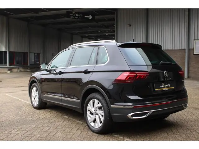 Volkswagen Tiguan 1.4 TSI eHybrid ELEGANCE SOh 99.7% PANO IQ LIGHT VIRTUAL 42000KM!!!