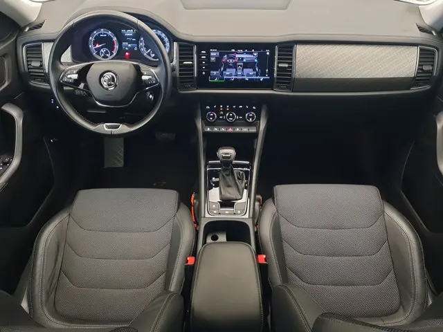 ŠKODA Kodiaq 1.5 TSI 150pk DSG/AUT Business Edition 7p. Wegklapbare trekhaak, Winterpakket, Memory