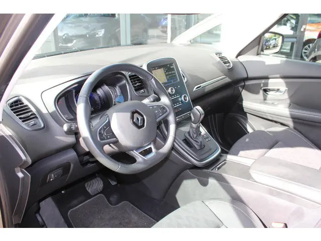 Renault Grand Scénic 1.3 TCe 140 Limited Luxe Trekvrm 1800KG