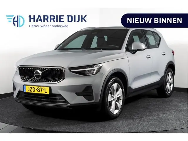 Volvo XC40 2.0 B3 165 PK Core | Elek. Trekhaak  | Adapt. Cruise | Stoel-+Stuurverw. | Camera | NAV +...