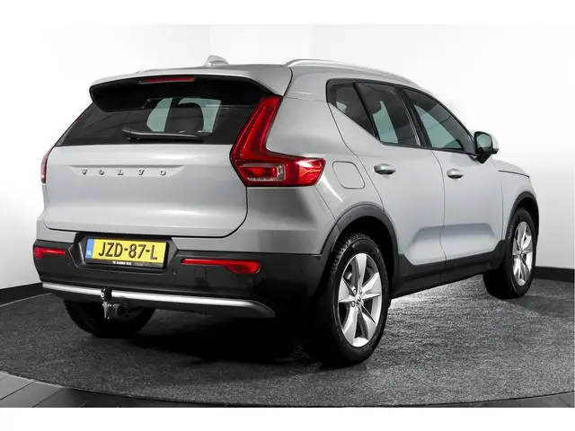 Volvo XC40 2.0 B3 165 PK Core | Elek. Trekhaak  | Adapt. Cruise | Stoel-+Stuurverw. | Camera | NAV +...