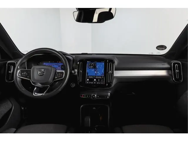 Volvo XC40 2.0 B3 165 PK Core | Elek. Trekhaak  | Adapt. Cruise | Stoel-+Stuurverw. | Camera | NAV +...