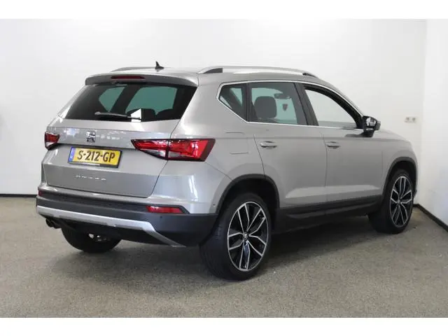 SEAT Ateca 1.4 EcoTSI Xcellence Business Intense Camera|Winterpakket