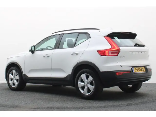 Volvo XC40 1.5 T2 Momentum Core Automaat Camera, Apple Carplay, Rijstrooksensor, LED, Climate, PDC