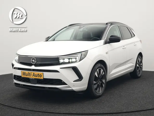 Opel Grandland Turbo NIEUW MODEL Elegance 131pk | Camera | Cruise Control | Lederen Sportstoelen Verwarmd | Park Assist | Apple Carplay | Verwarmd Stuur | Navigatie | Virtual | DAB |
