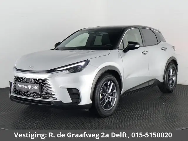 Lexus LBX 1.5 Business Line 2WD | Dodehoek detectie | Stuur- & Stoelverwarming | Navigatie | Parkeer...