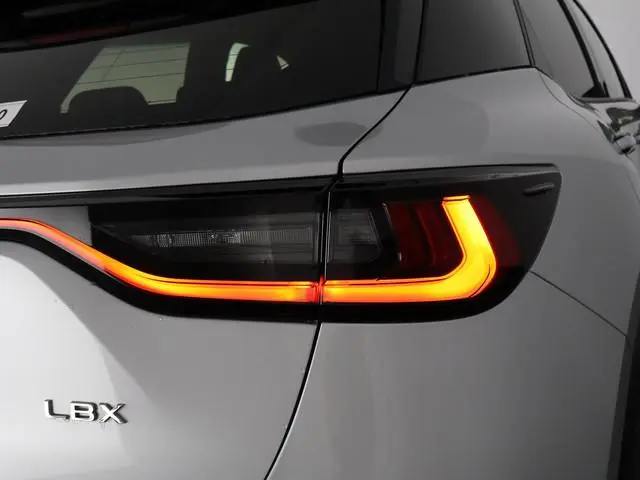Lexus LBX
