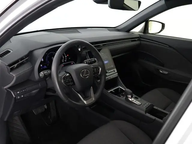 Lexus LBX
