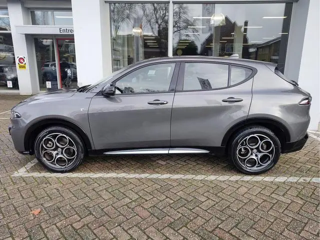Alfa Romeo Tonale 1.5T HYBRID Ti AUTOMAAT Matrix LED | Keyless | Adaptive Cruise