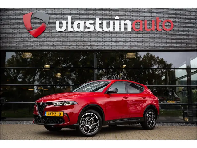 Alfa Romeo Tonale 1.3T PHEV Sprint , Adaptive cruise, Camera,