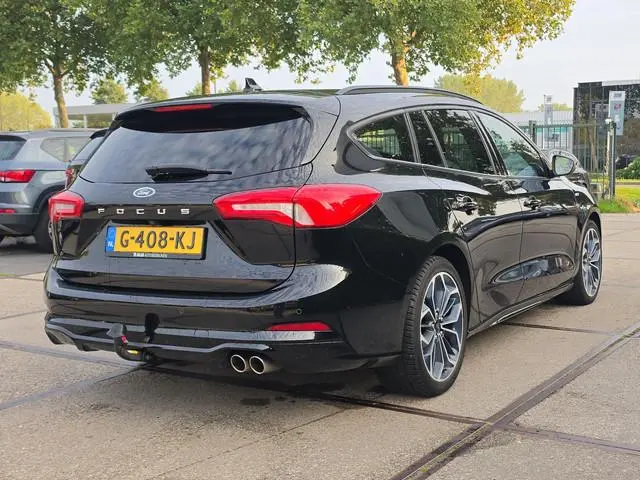 Ford Focus Wagon 1.5 EcoBoost Vignale |CARPLAY|CAMERA|STOELVERW.|CLIMA|CRUISE| 5854 / 19661