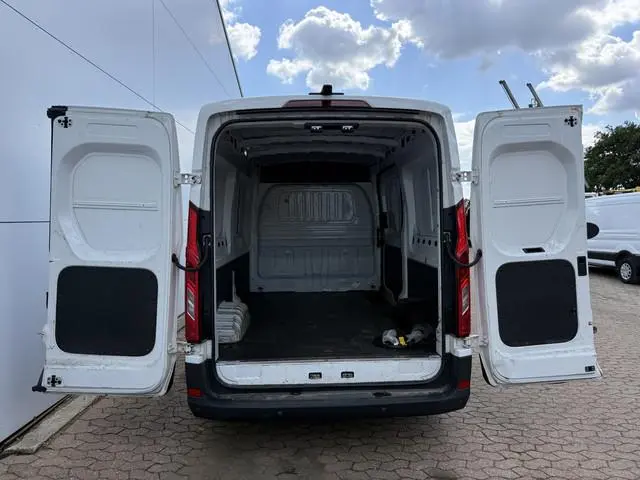 Maxus eDeliver9