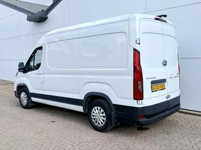 Maxus eDeliver9