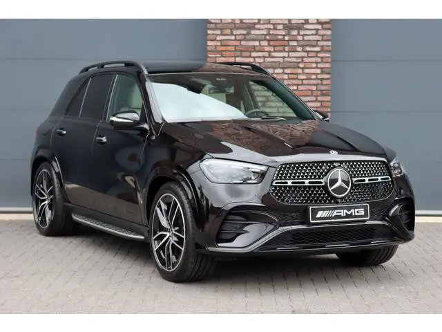Mercedes-Benz GLE-klasse 400 e 4MATIC AMG Line | Luchtvering | Distronic | Burmester | Verwarmd Stuu...