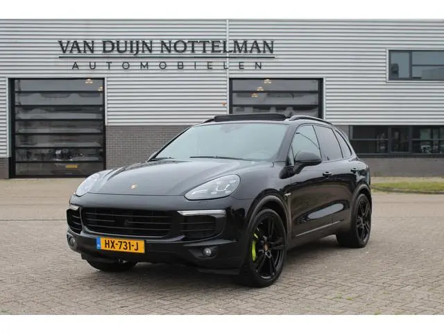 Porsche Cayenne 3.0 S E-Hybrid / Panoramadak / Chrono / N.A.P.