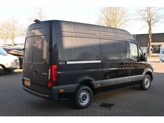 Mercedes-Benz Sprinter 317 CDI L2H2 Pro LED, Geveerde stoel, Climate controle, Navigatie, Smartphone...