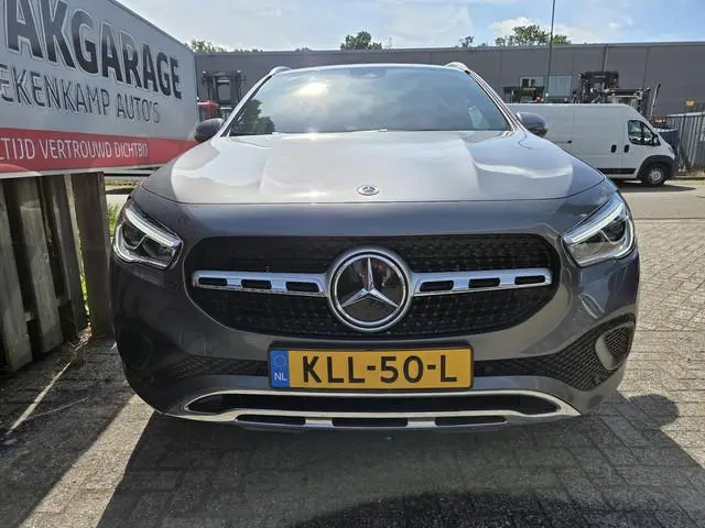 Mercedes-Benz GLA-klasse 250 e Business Solution Luxury Limited 18"/Trekhaak/Sfeerverlichting/Camera...
