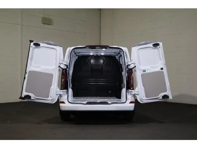 Ford E-Transit Custom L1 H1 Limited 71 kWh B&O Sound