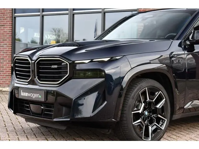 BMW XM