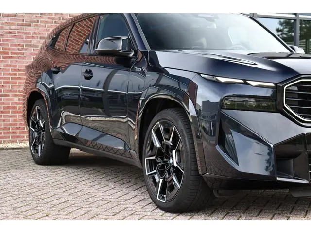 BMW XM