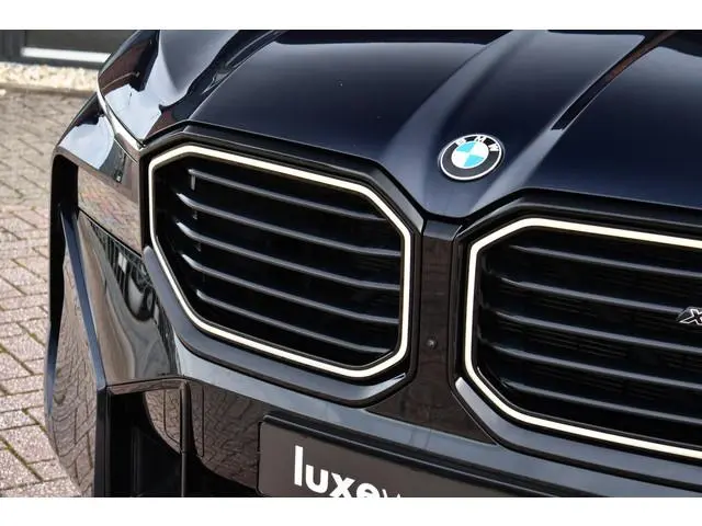 BMW XM