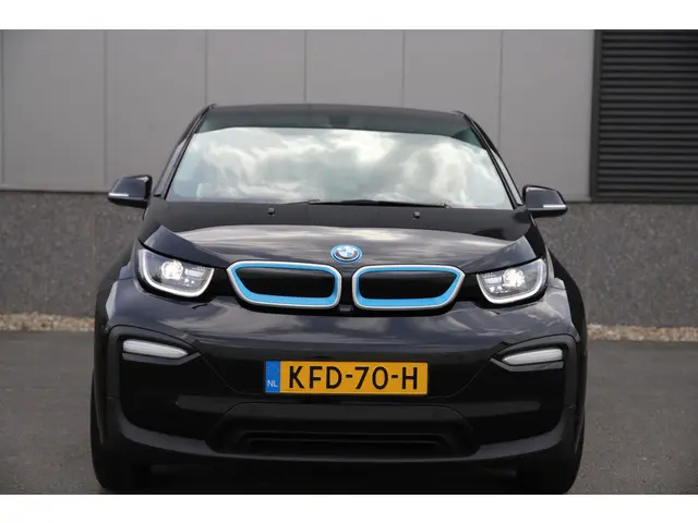 BMW i3 Executive 120Ah 42 kWh/NaviPro/Camera/W-Pomp/3-Fase/19"