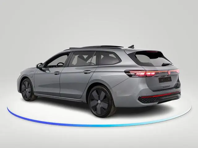 Volkswagen Passat Variant 1.5 eHybrid R-Line Edition 272 pk Automaat (DSG) | Verlengde garantie | Na...