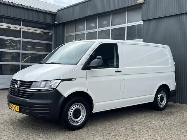 Volkswagen Transporter 2.0 TDI L1H1 Sortimo Kastinrichting Airco Cruise controle Telefoonverbinding...