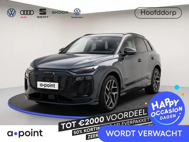 Audi Q6 e-tron S edition 83 kWh 252 pk | Warmtepomp | Navigatie | Trekhaak (wegklapbaar) | Parkeerse...