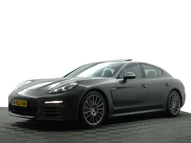 Porsche Panamera 3.0 4S Executive- Sport Chrono, Schuifdak, Soft Close, Stoelventilatie, Bose Audio,...