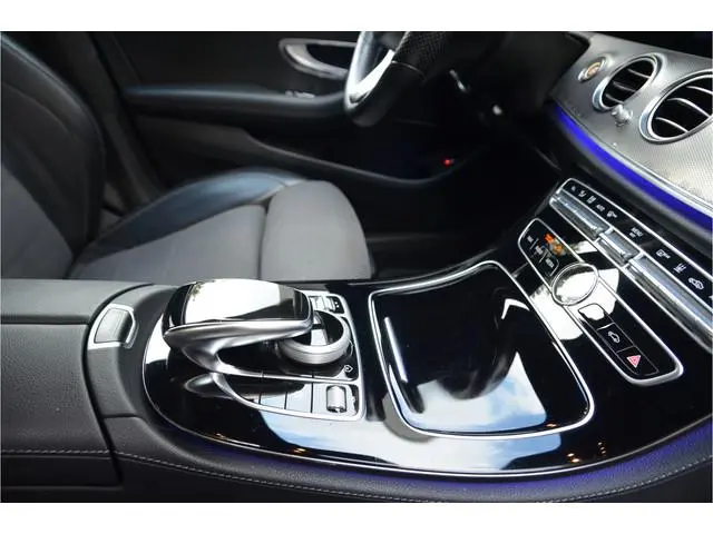 Mercedes-Benz E-klasse 350 e Lease Edition Wide Screen, Trekhaak (max 2.100kg), 19" Alu