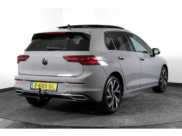 Volkswagen Golf 1.4 eHybrid Style | S/K-Panodak | Elek. Trekhaak | Dig. Cockpit | Adapt. Cruise | St...