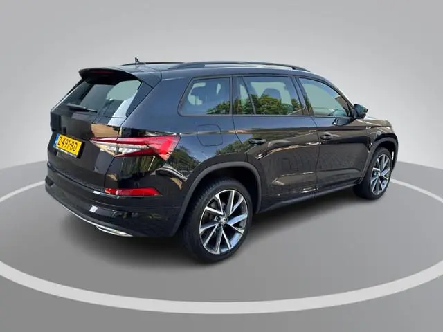 Skoda Kodiaq 1.5 TSI 150pk DSG Sportline Business · Camera · Apple/Android Car Play · Navigatie · El...