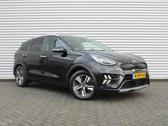 Kia Niro 1.6 GDi Hybrid DynamicPlusLine | Trekhaak | Stuur-/stoelverwarming | Schuifdak | Camera | C...