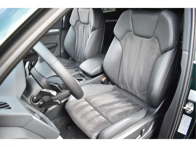 Audi Q5 2.0 TFSI Quattro 252 Pk Unieke staat als nieuw Navi Leder Trekhaak 20 Inch