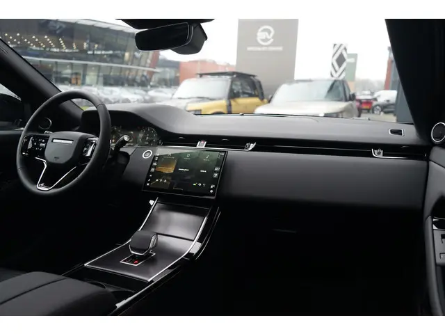 Land Rover Range Rover Evoque P270e PHEV AWD SE Dynamic Edition | Schuif Kantel Dak | 20 Inch | Elek...