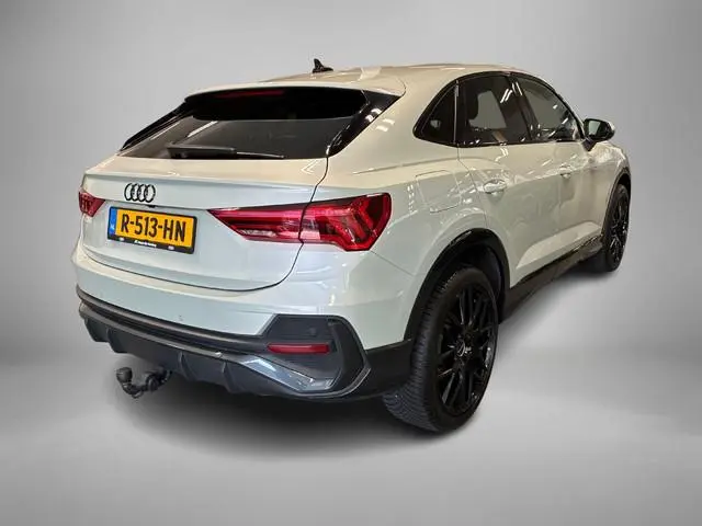Audi Q3 Sportback 45 TFSIe 245pk S Edition · 360 Camera · B&O Sound · Inklap. Trekhaak · Dodehoeksen...